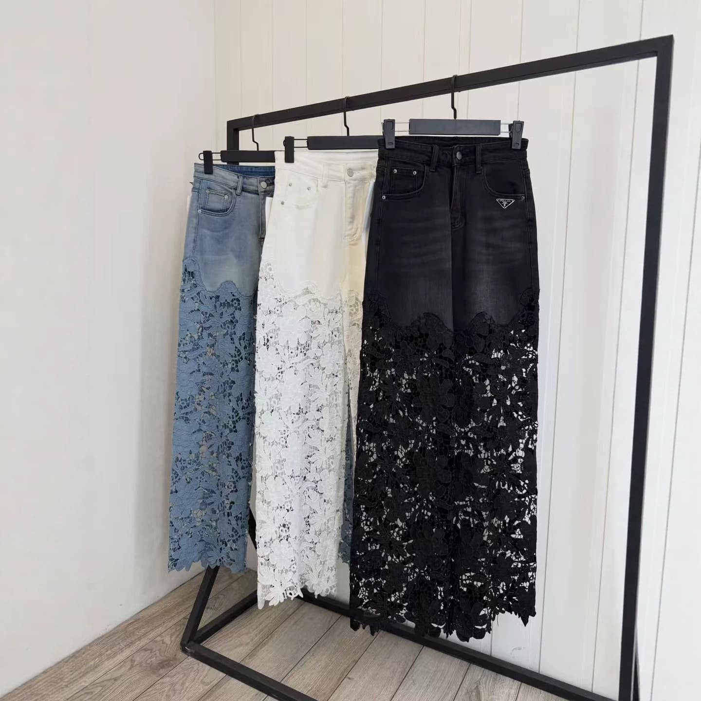 Wholesale Boyfriend Hollow Cargo Jeans