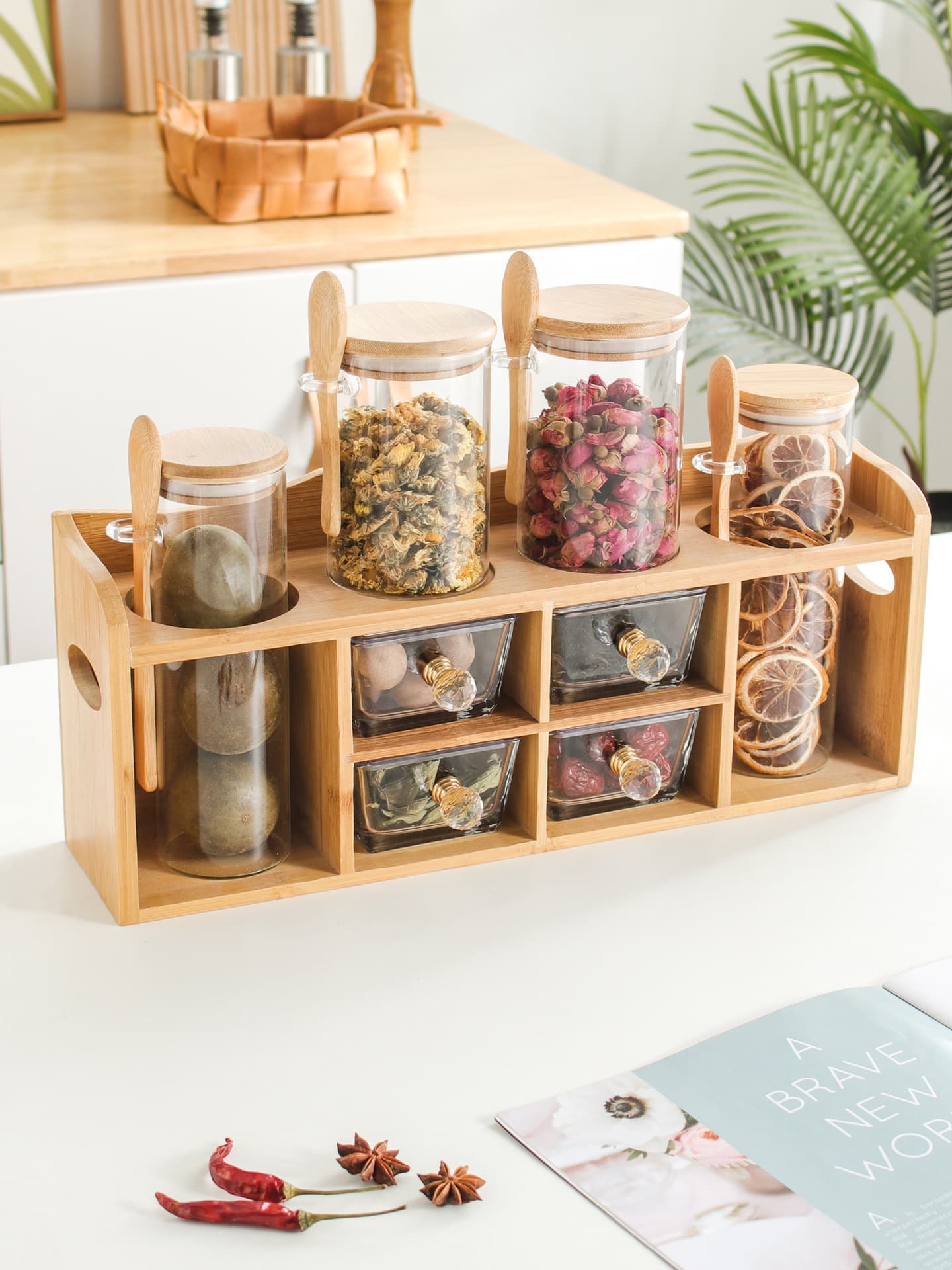 Glass scented tea storage jar food-grade tea jar transparent sealed jar tangerine peel Chinese herbal medicine storage jar bottle with spoon