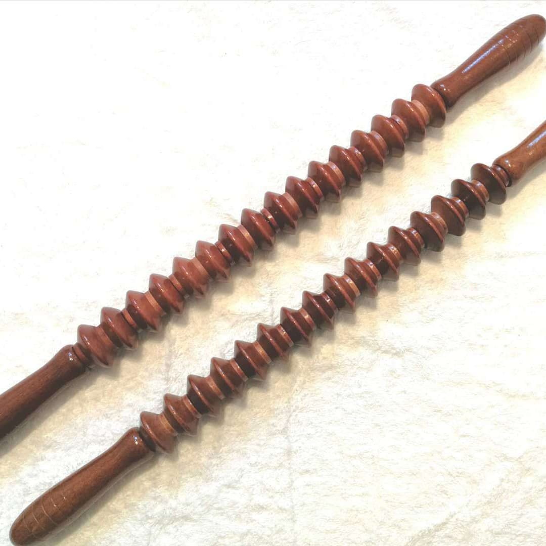Factory direct sales, wooden massagers, massage sticks, yoga sticks/massage rollers (female version of the popular Taiwanese beauty pageant).