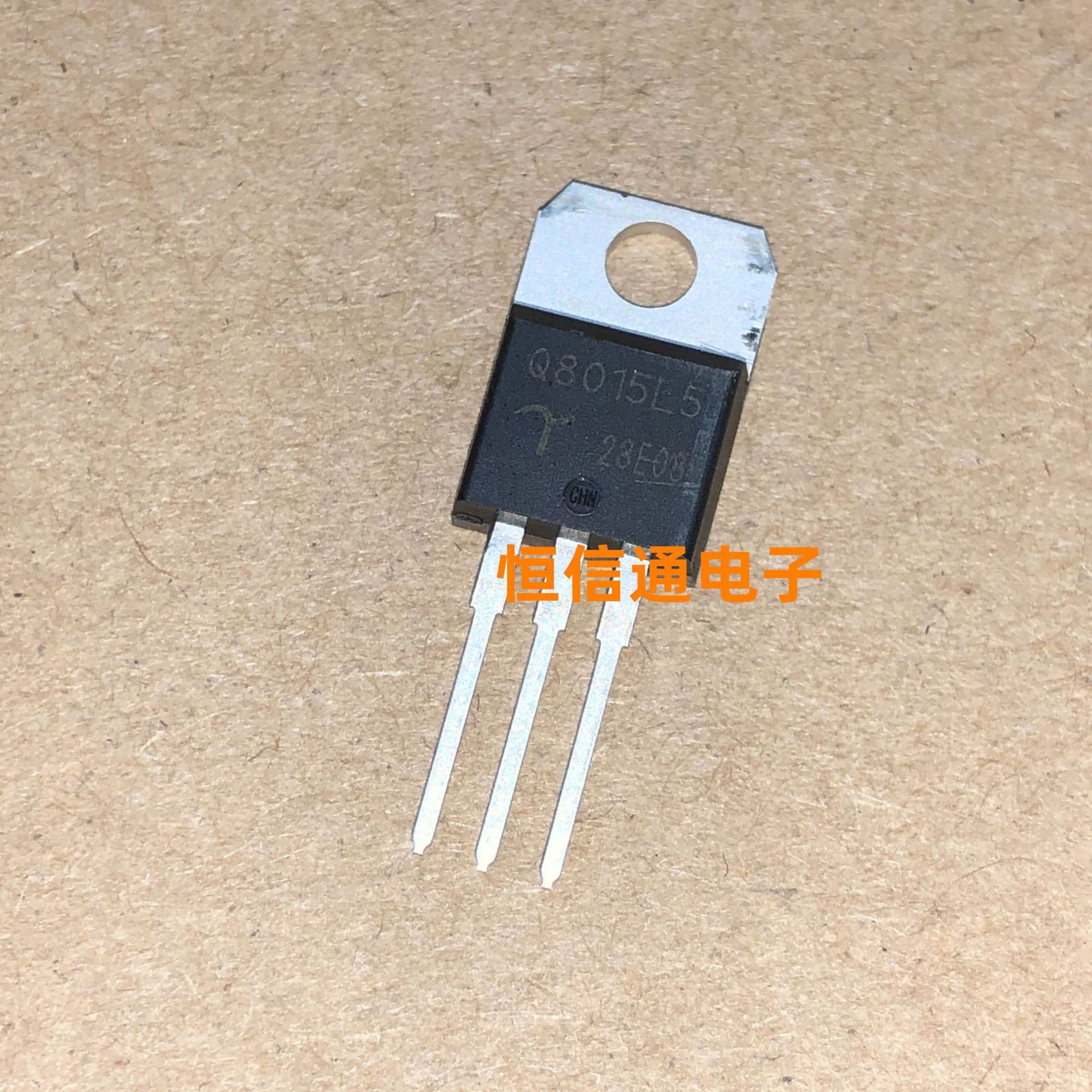Brand new imported Q8015L5 15A 800V TO-220 bidirectional thyristor, actual photo