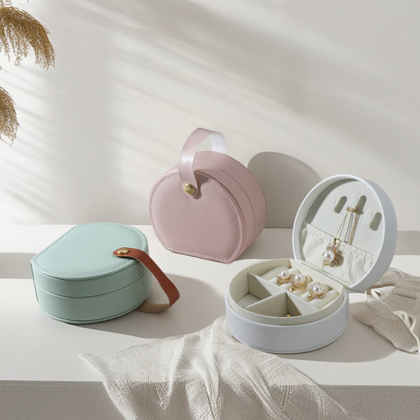 Minimalist Jewelry Storage Box, Travel Portable Jewelry Organizer for Earrings and Necklaces, Small Jewelry Box for Cross-Border E-Commerce
