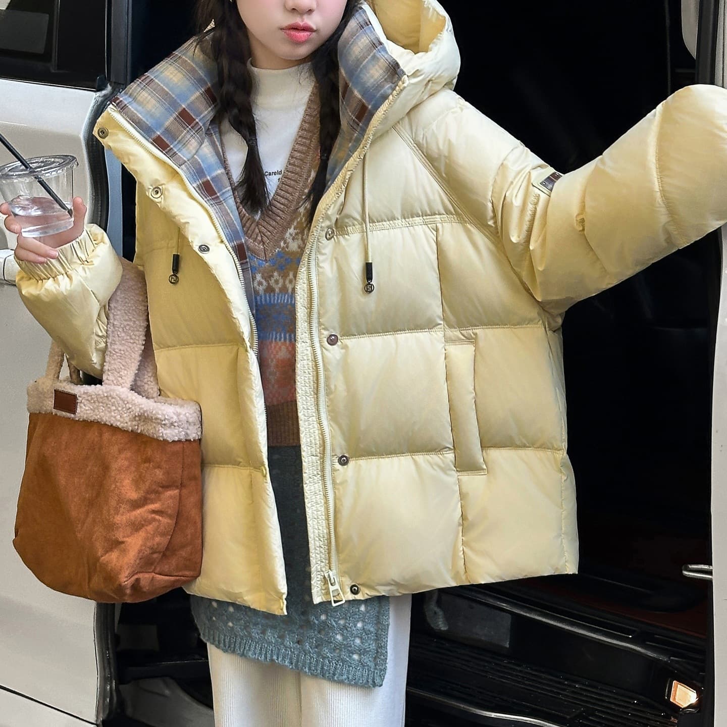Girls' winter Korean style casual cotton clothes for middle and older children, junior high school students, thickened hooded jackets, children's winter clothes, warm cotton clothes
