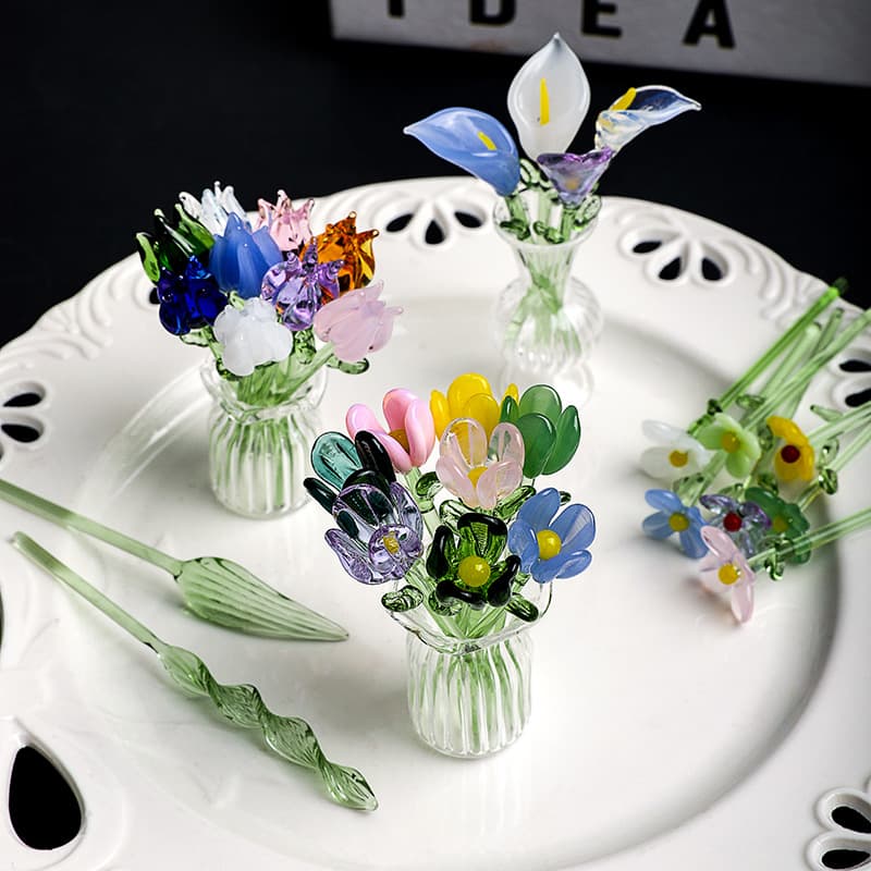 Japanese Handmade Mini Glass Flower Bouquet Ornament, Artificial Fresh Flower Decoration Glass Vase