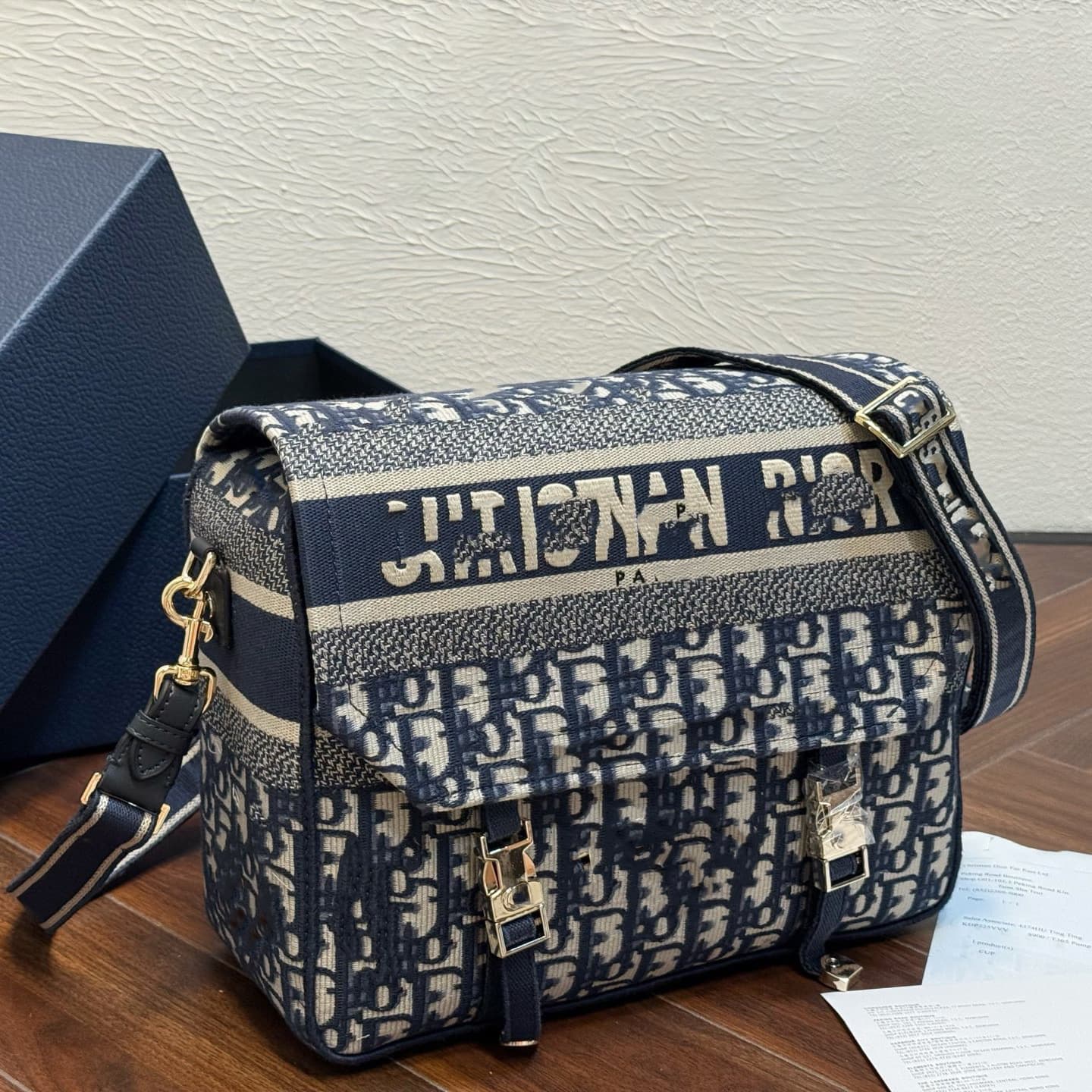 New Canvas Camp Messenger Bag Unisex Shoulder Crossbody Bag D Designer Men's Messenger Bag Luxury Item