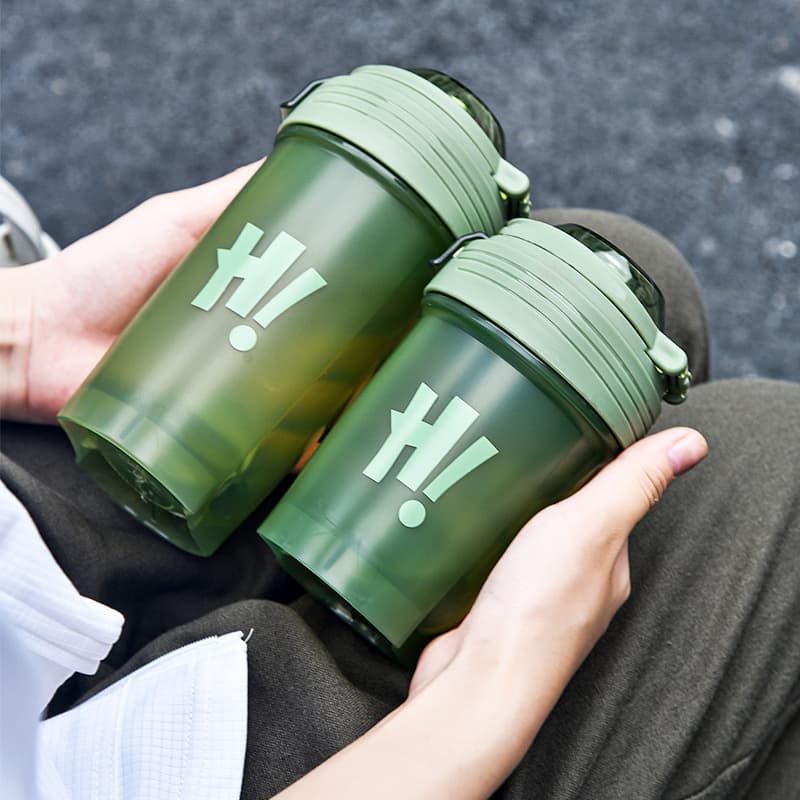 Plastic Shaker Cup Fitness Cup Coffee Cup Straw Cup Portable Cup Sports Cup Mixing Cup Milkshake Cup Shaker Cup