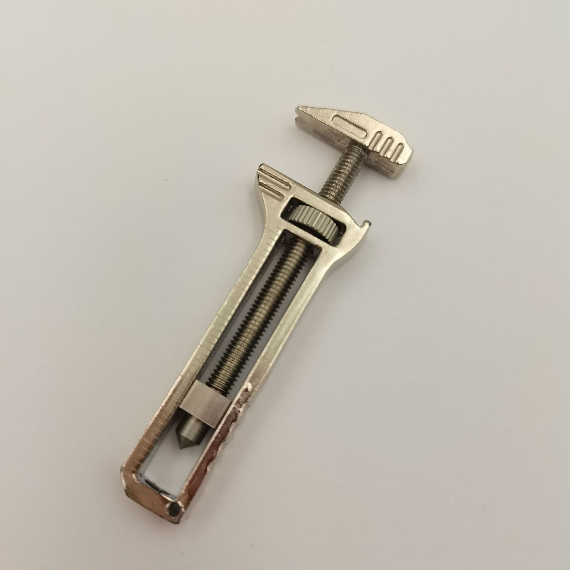 Cross-border Compact Titanium Alloy Multifunctional Auxiliary Tool