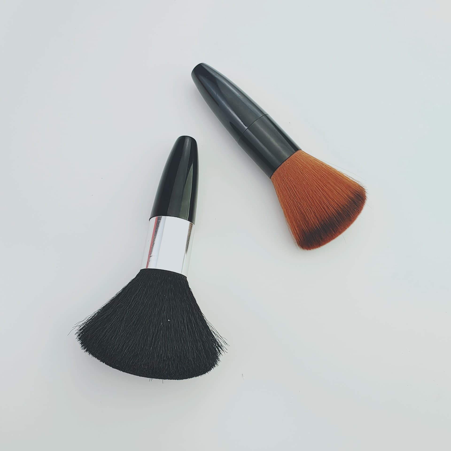Bullet-shaped blush brush, single makeup brush, export, individual beauty makeup tools, spot sales