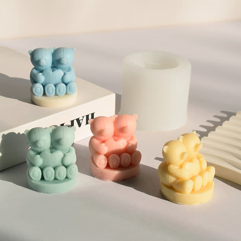 Love Bear Aromatherapy Candle Gypsum Fragrance Home Ornaments Ins Style Aromatherapy Hand Gift Candle Silicone Mold