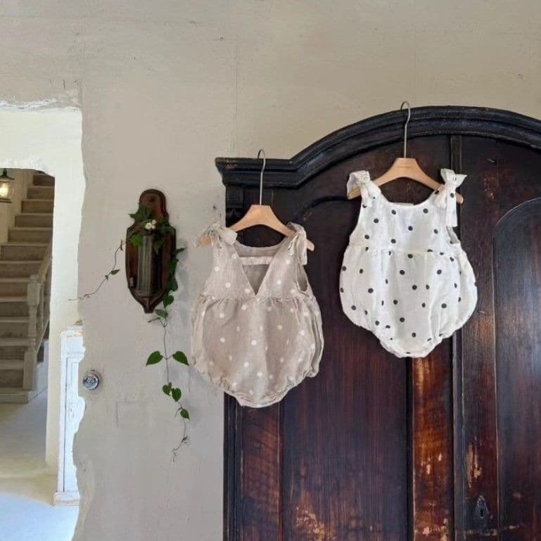 Korean style baby girl summer sleeveless polka dot lace cute new bag fart one-piece crawl suit white polka dot other cotton