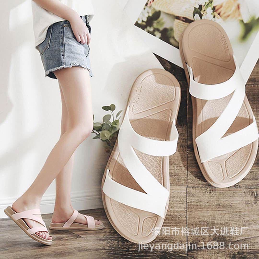 Women's Versatile Fashionable Outer Wear Slippers Trendy Student Ladies' Home Use Anti-slip Indoor Shoes Summer Casual Flats