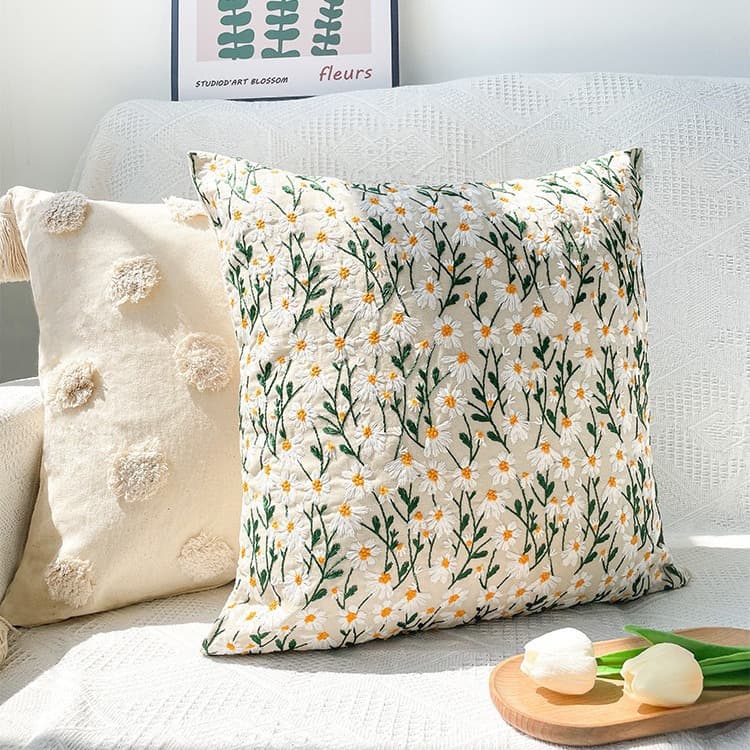 Embroidered Daisy Floral Throw Pillow Cover, Light Luxury Rustic Style for Bedroom Decoration, Window Seat Cushion, Removable and Washable Square Pillow