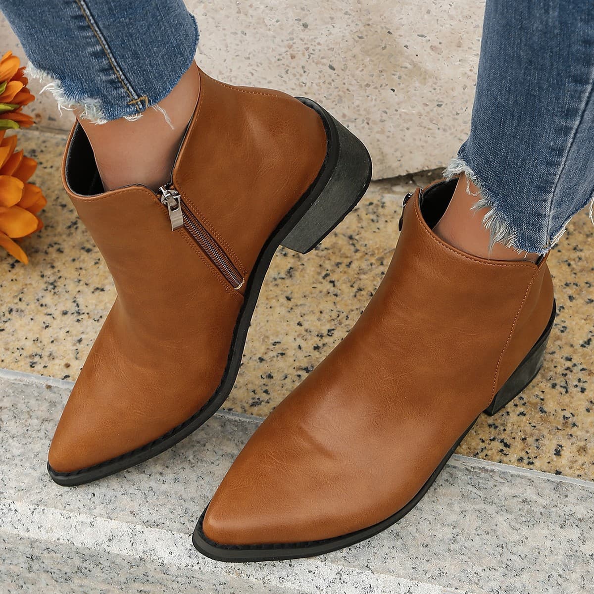 European and American Plus Size Fashion Short Boots Pointed Toe Solid Color Side Zipper Chunky Heel Chelsea Boots Womens Booties