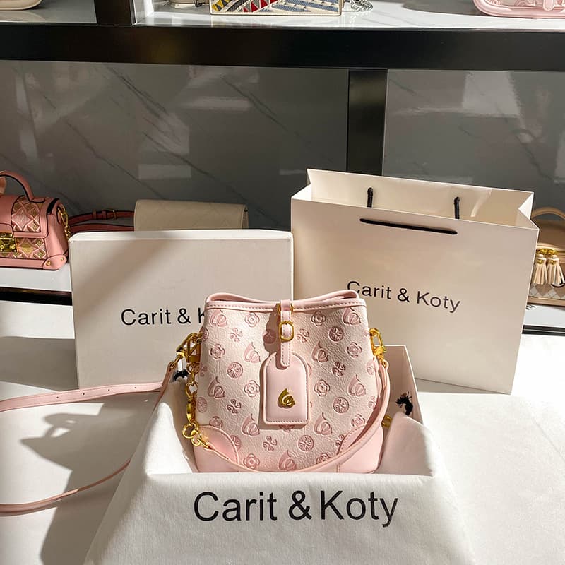 Drop Shipping Niche Design Chain Bucket Bag 2024 New Premium Shoulder Underarm Bag Wholesale