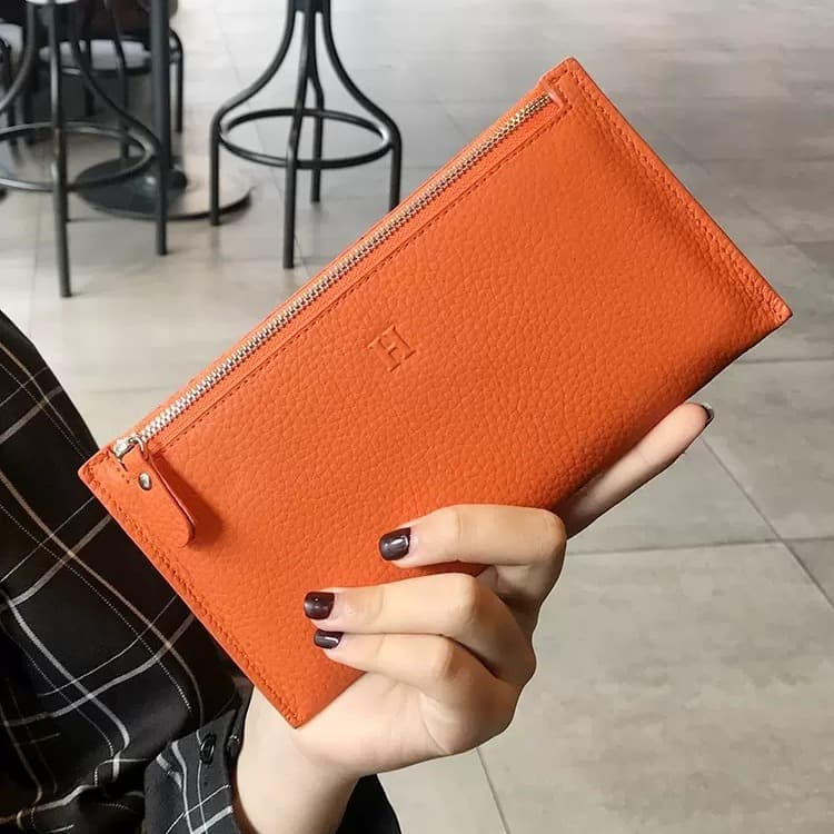 Exquisite Long Leather Wallet for Women Ultra-Thin Handheld Minimalist Design Premium Quality Cowhide Fashionable Daily Use