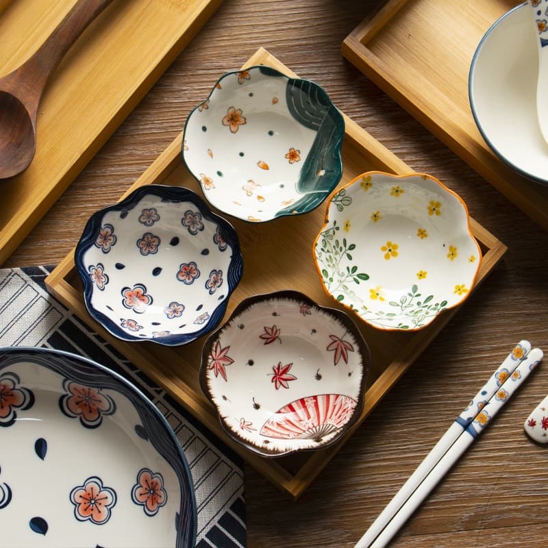 Four Seasons Floral Internet-Famous Hand-Painted Underglaze Snack Dessert Dish Petal Dish Creative Pattern Internet-Famous Sauce Dish