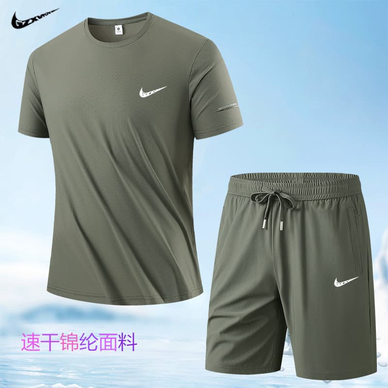 Trendy Casual Sportswear Set for Men, Quick-Dry Ice Silk Short Sleeve T-Shirt and Shorts, Summer Outfit Complete Set