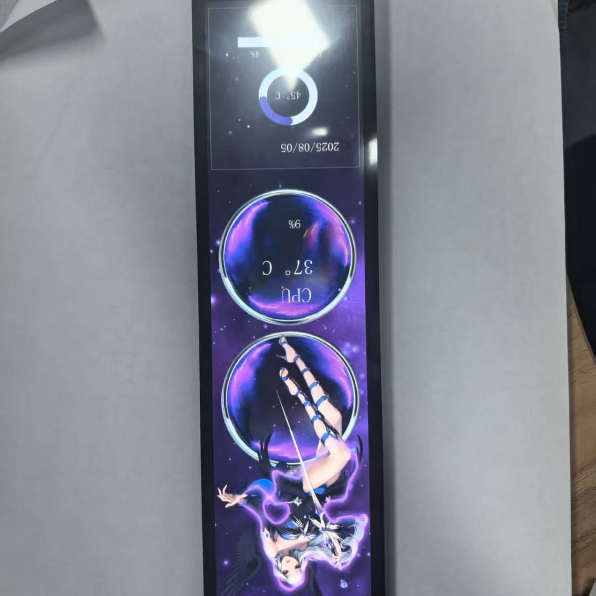 8.8-inch secondary screen + board for smart display of chassis temperature and time, freely DIY computer water-cooling secondary screen, hot-selling item.