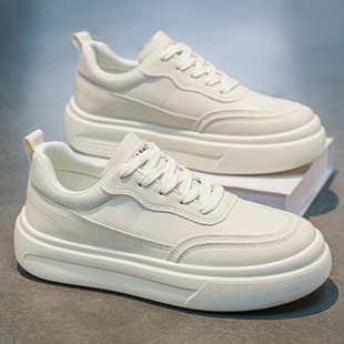 Men's Shoes 2026 Summer Korean Style Versatile Soft Leather Non-Slip Casual White Sneakers for Students Sports Height-Increasing Skate Shoes