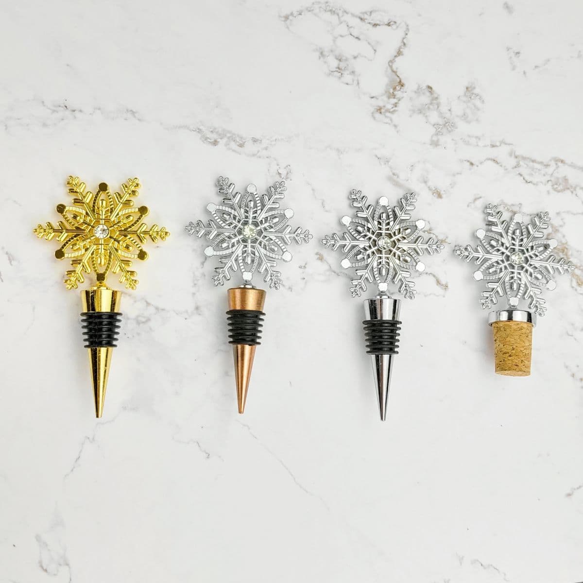 Christmas wine stopper with large snowflake design, rhinestones, gold and silver wine bottle stopper, cork stopper, high-end gift.