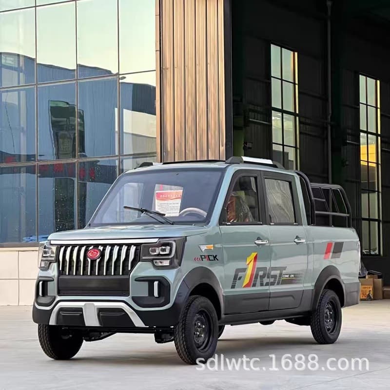 2025 new energy electric four-wheel household pickup truck, dual-purpose for cargo and passengers, lithium battery for both oil and electricity