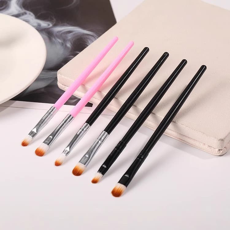 Single Eye Shadow Makeup Brush Beauty Brush Lip Brush Makeup Beginner New Model in Stock