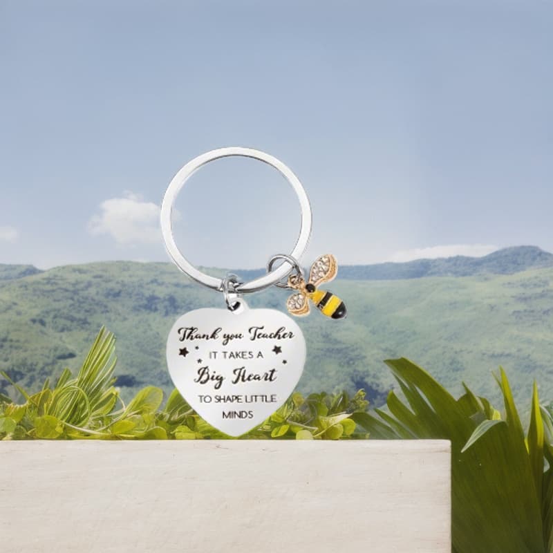 Cross-border Bee Teacher Stainless Steel Keychain Teacher's Day Gift Heart Pendant Graduation Gift