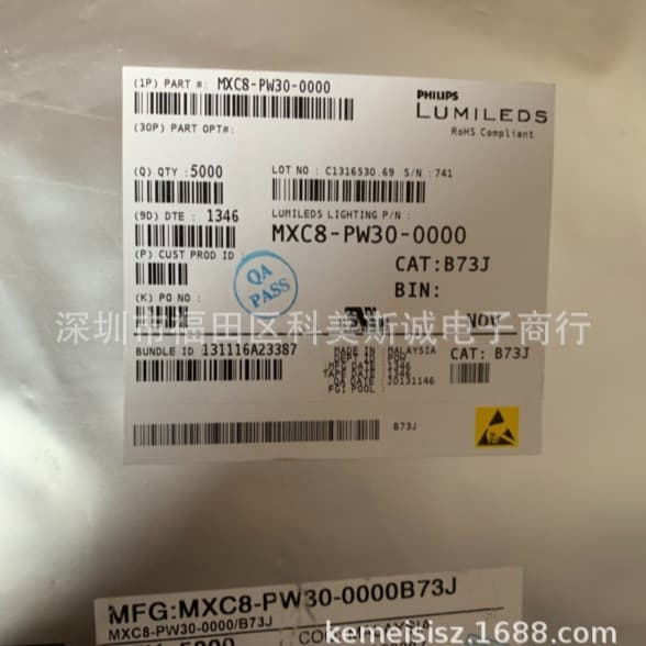 MXC8-PW30-0000 LUXEON 3535 2D 0.5W 6V 3000K 80Hz Display, 3535 Warm White