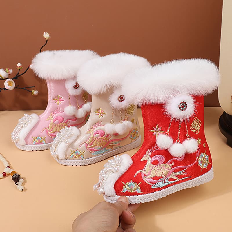 Thick Winter Girls' Hanfu Shoes for New Year Outfits, Chinese Style Red Children's Embroidered Shoes, Warm Cotton Shoes