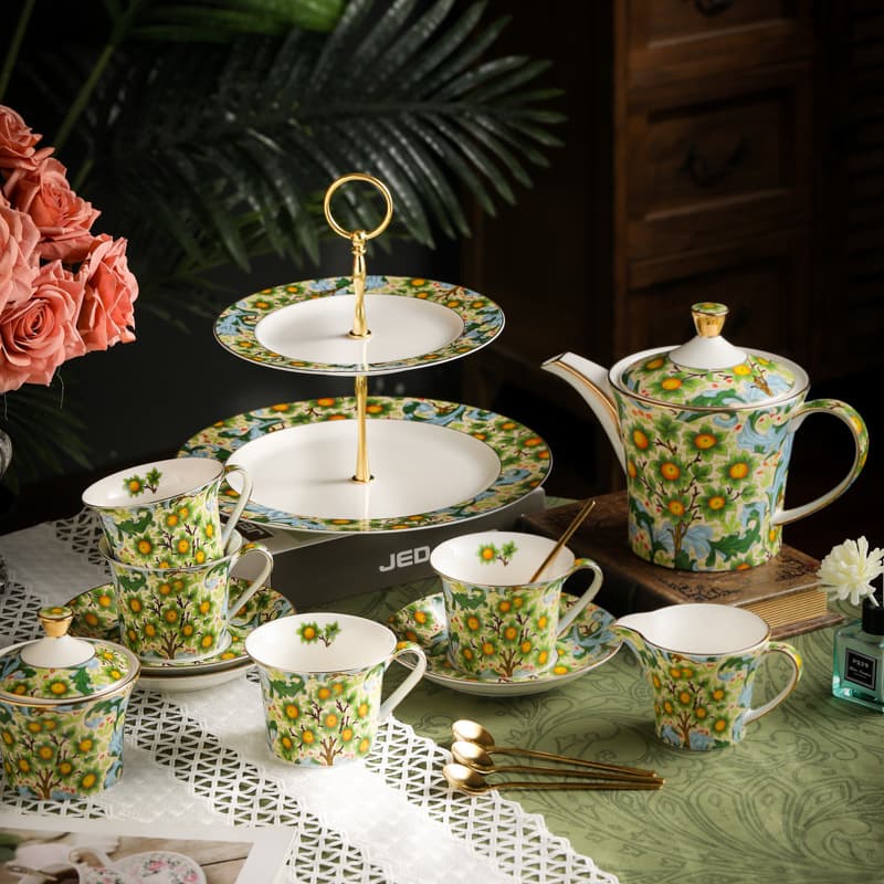 European Style Tea and Coffee Cup Set Bone China Coffee Set British Afternoon Tea Ceramic Red Tea Cup
