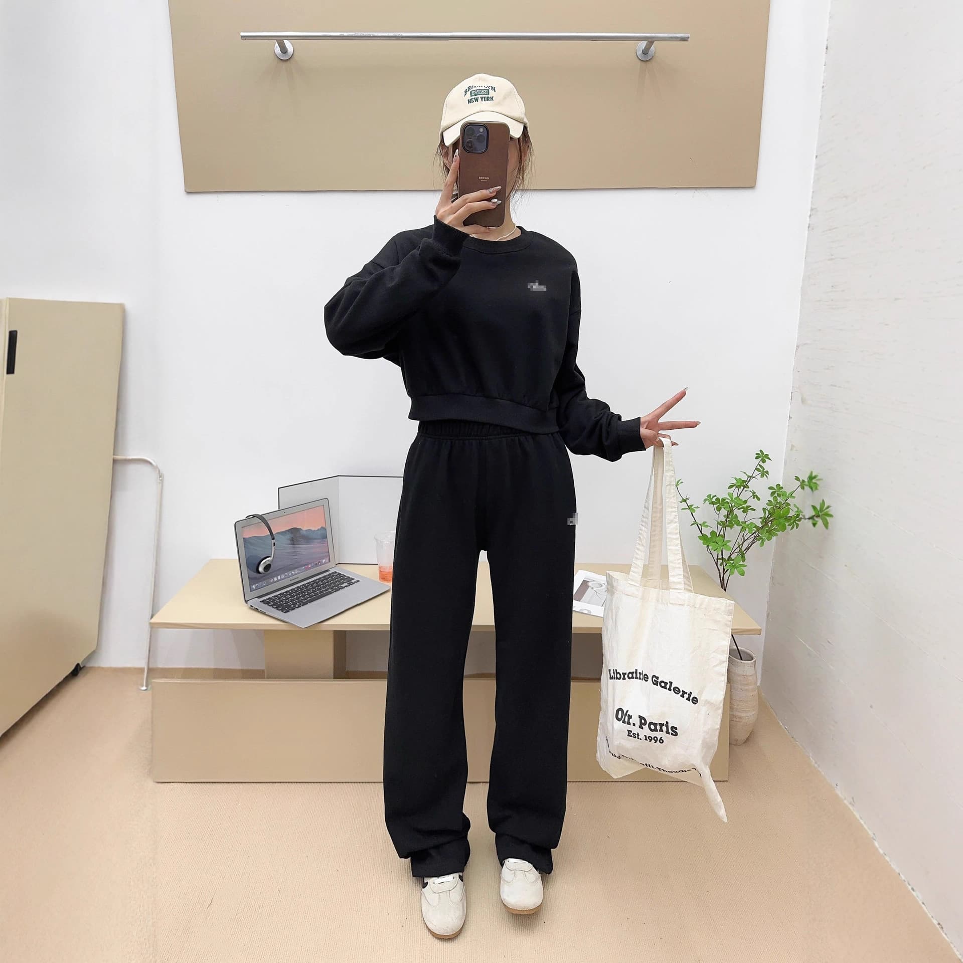 Alo Clas New Autumn/Winter Fleece-Lined Sports Wide-Leg Pants Casual Versatile High-Waist Loose Straight-Leg Sweatpants for Women