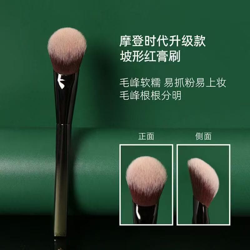 Single Angled Blush Brush, Contour Brush, Powder Brush, Highlighter Brush, Portable Makeup Tool for Detail Blending