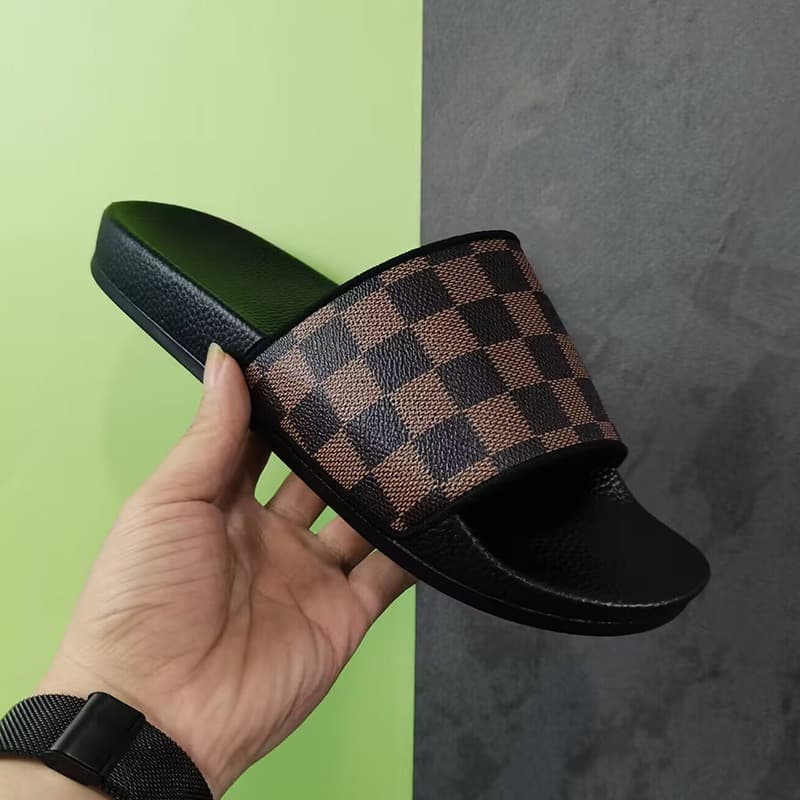 2025 Summer New European and American One-Strap Sandals Couple Outdoor Slippers Indoor Men Women Home Versatile Non-Slip Slippers