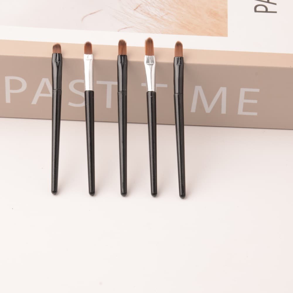 Makeup Brush Factory Hot Selling Single Eyeshadow Brush Angled Brush Dual-Ended Brush Portable Lip Brush Makeup Tools