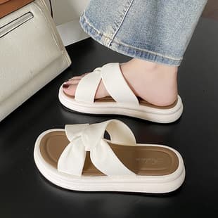 2024 New Fashion Cross-Strap Thick Sole Slippers Women Summer Outdoor Cross-Border Hot One-Strap Anti-Slip Slippers