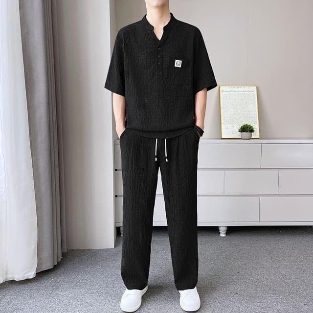 Textured short-sleeved summer 2026 new suit men's v-neck T-shirt old money style loose sportswear suit for men