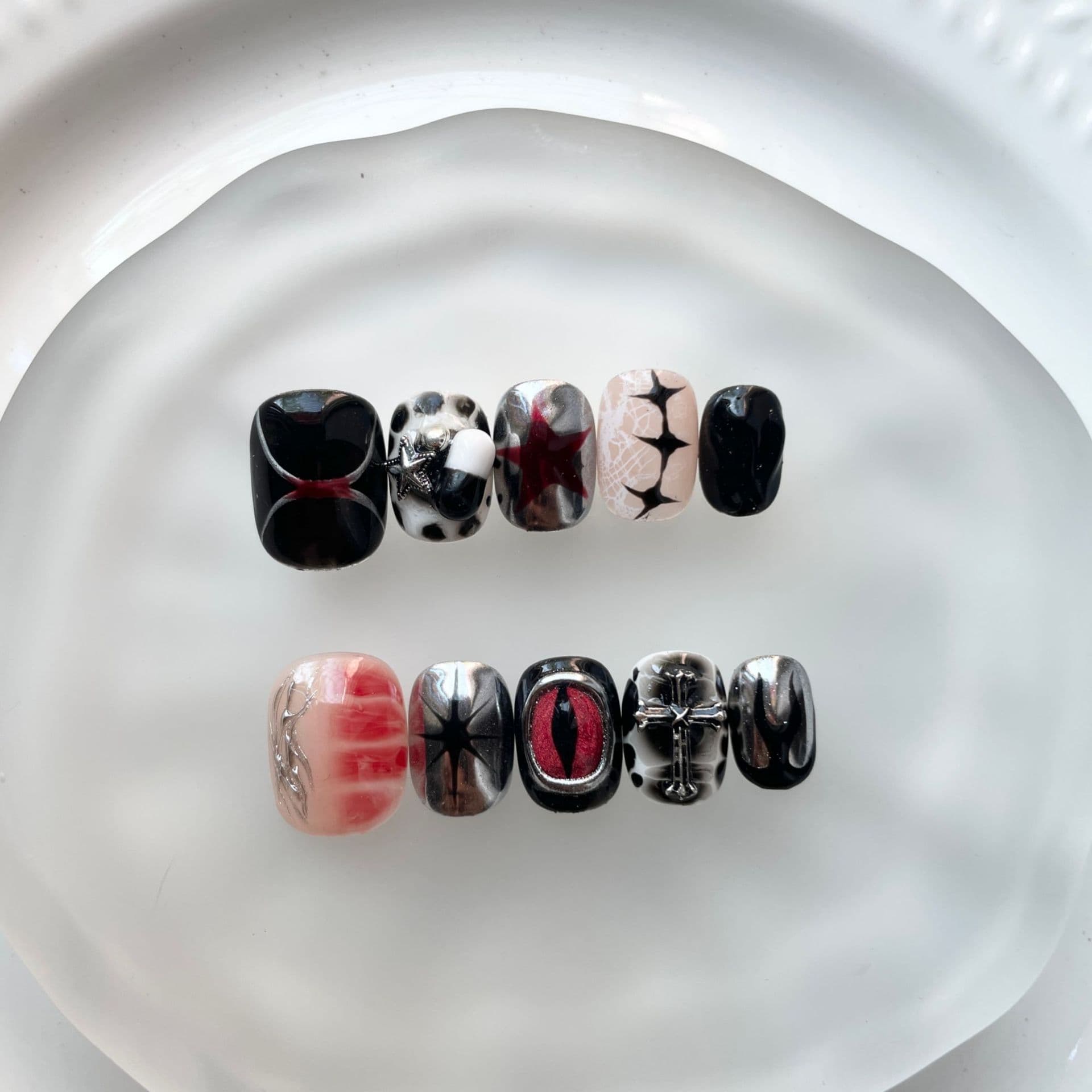 Handmade Press-On Nails Hand-Painted Wearable Trendy Cute Squeeze Cat Eye Short Style Finished Nail Tips Ins Style Press-On Nails