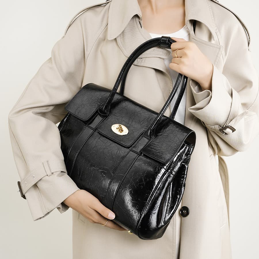 Large Capacity Soft Leather Tote Bag Hot Sale Of The Season New Style Commuter Vintage Lawyer Bag Women's Handbag Polyester Lining