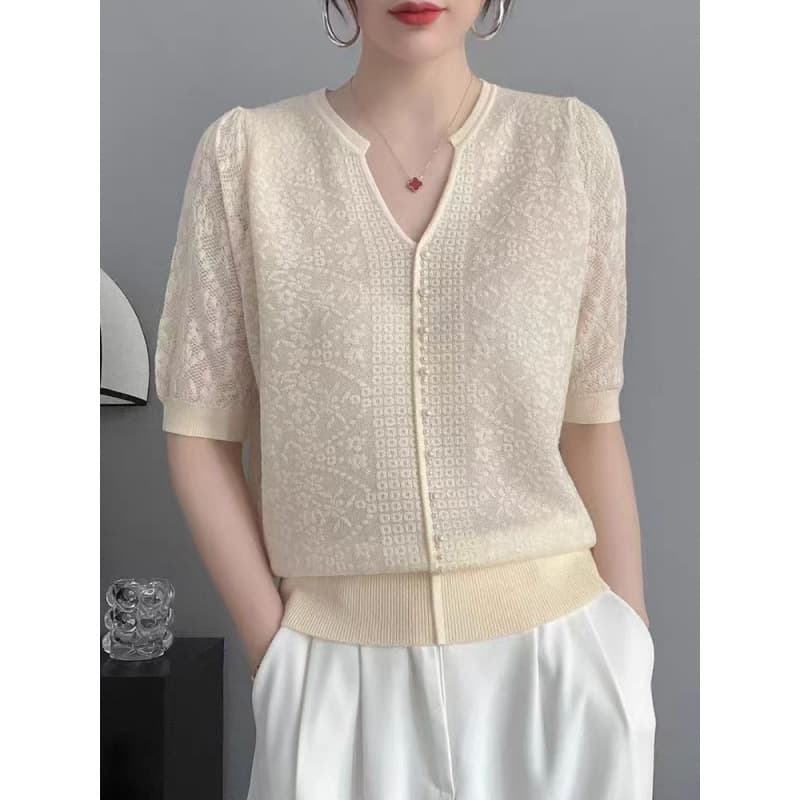 High-end ice silk short-sleeved T-shirt for women 2026 new summer mother's wear fashionable V-neck mulberry silk thin knitted shirt for women