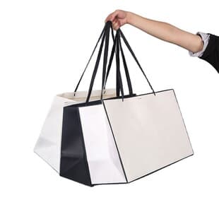 Custom Honghao Tote Bag Custom Paper Bag Packaging Bag Guangzhou Factory Paper Bag Brand LOGO Paper Bag