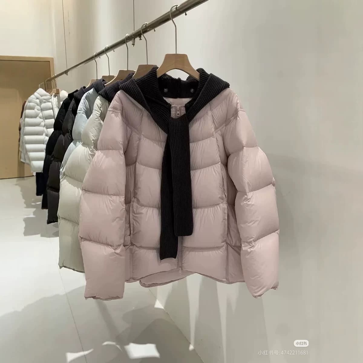 Brand clearance women's clothing surplus mixed styles puffer jacket winter new white duck down long coat women's wholesale
