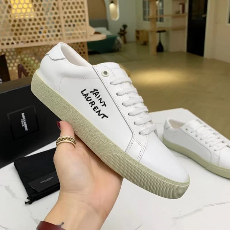2025 Summer New Casual Fashion Trendy Versatile Men's Shoes Imported Canvas Dirty Shoes Embroidered Classic Personality