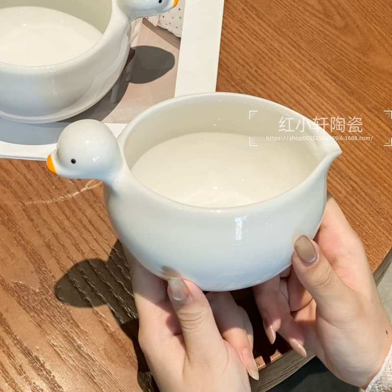 Cute Duck Ceramic Bowl with Spout, Baking and Egg Beating Bowl, Mixing Bowl, Seasoning Sauce Bowl, Salad Bowl, Dessert Bowl
