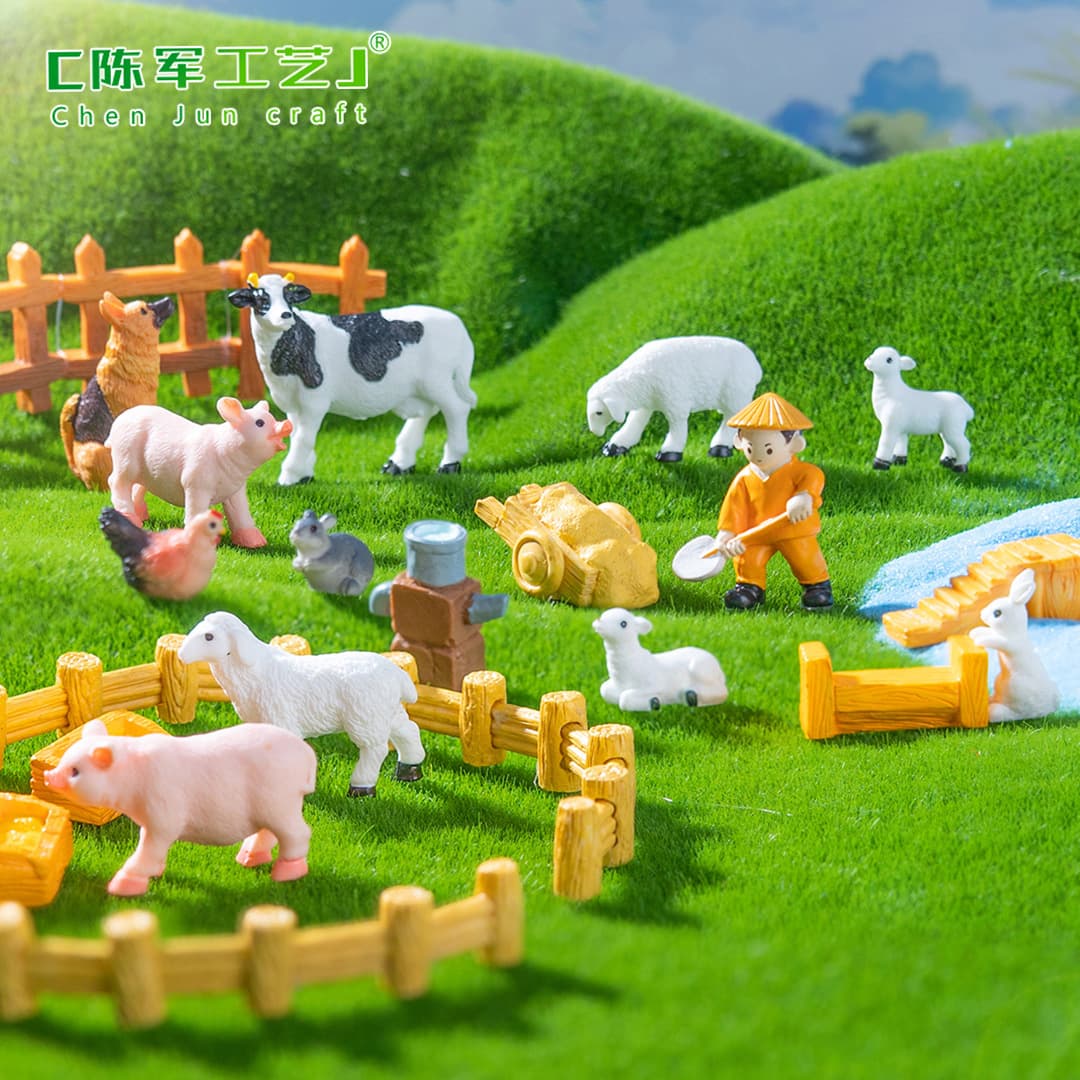 Miniature Creative Pastoral Farm with Cattle, Sheep, and Farmer Series - Eco-Bottle DIY Decoration Accessories, Tiny Figurines