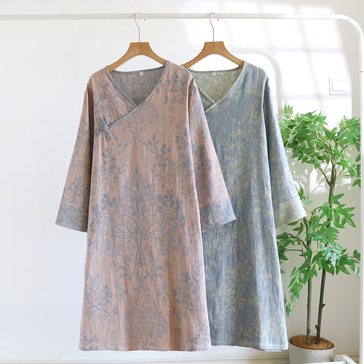 New Chinese style retro yarn-dyed pure cotton nightgown for women spring and summer thin gauze jacquard dress long-sleeved home wear