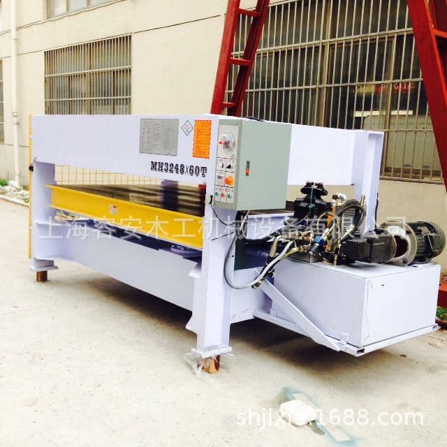 Woodworking Industry Supply Precision Pressing Table for Flat Surface Pressing, Garment and Scarf Printing Pressing