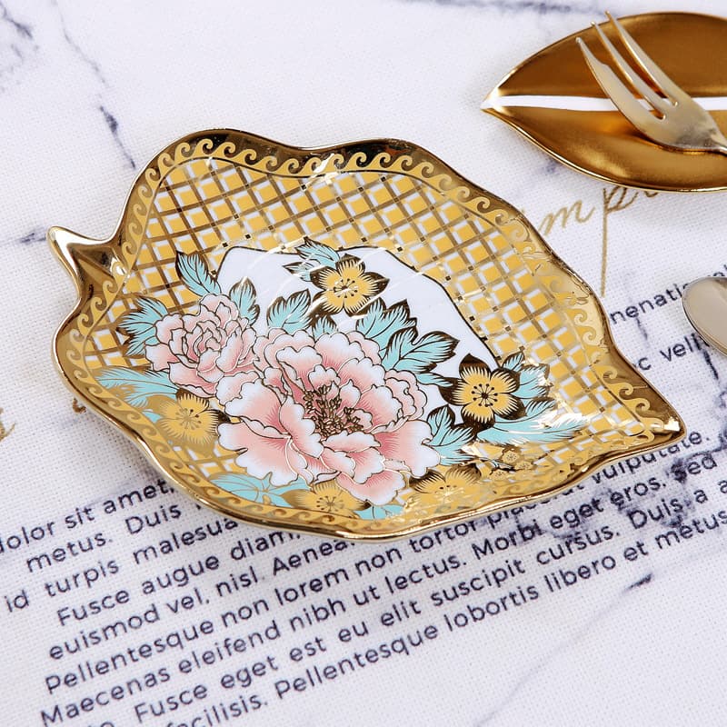 Craft ceramic solid color fruit plate/fruit basin/fruit plate/fruit basket European style home living room display plate leaf plate defects