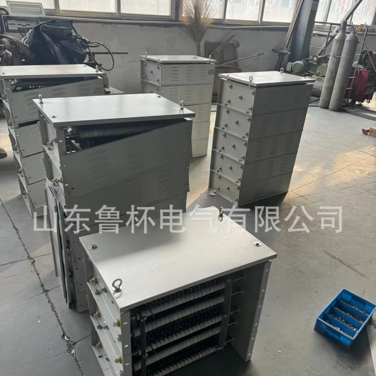 Lubay 50KW DC Load Test Load Box for functions like over-temperature alarm and fan failure monitoring.