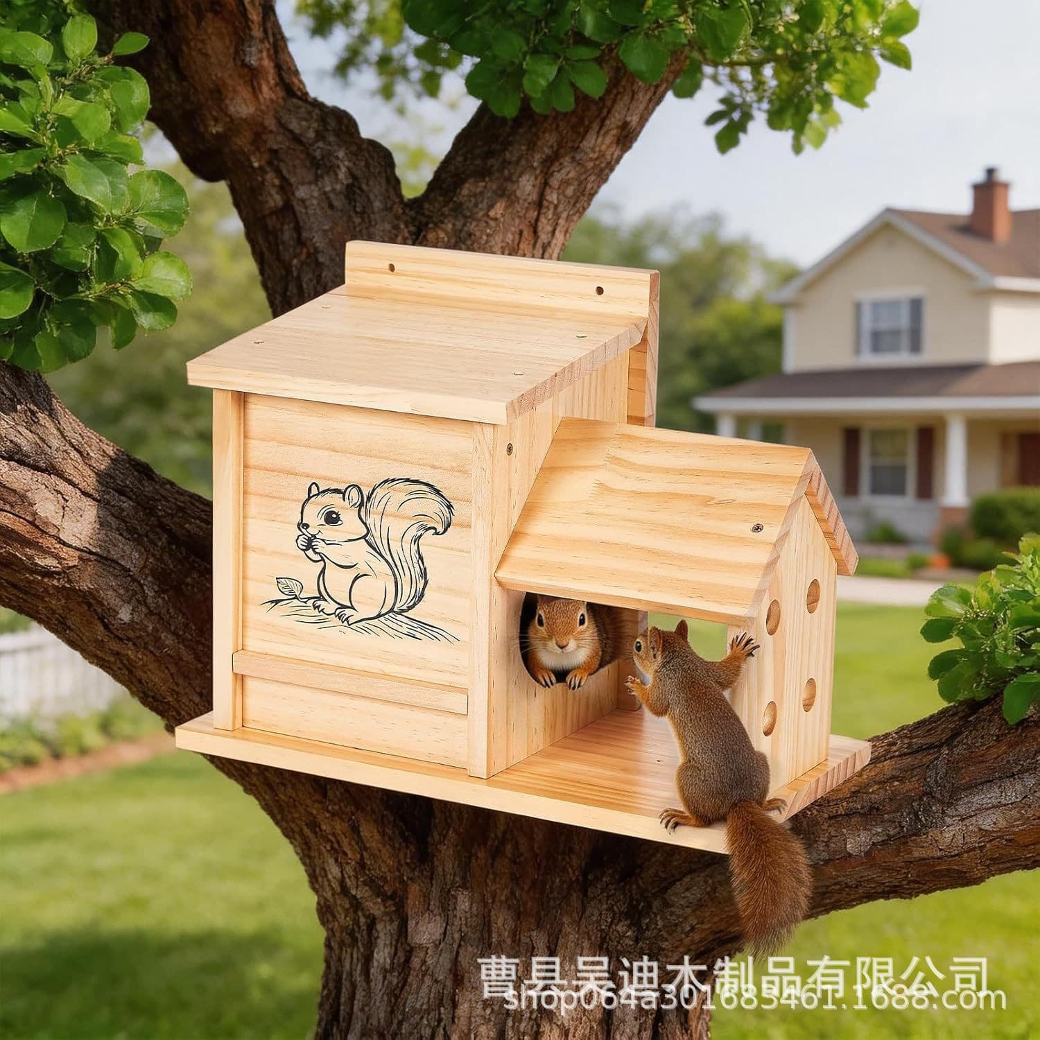 Wooden Squirrel Nest Outdoor Garden Hamster Nest Parrot Breeding Box Warm Outdoor Nest House Squirrel Nest