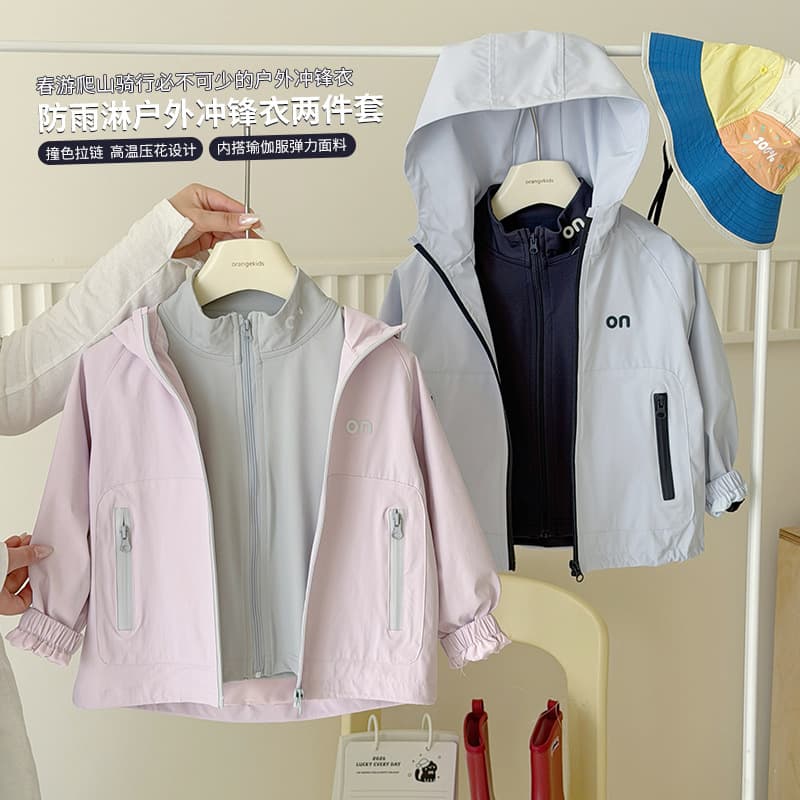 [Rain-proof outdoor jacket] Orange high-temperature embossed design with elastic inner yoga wear