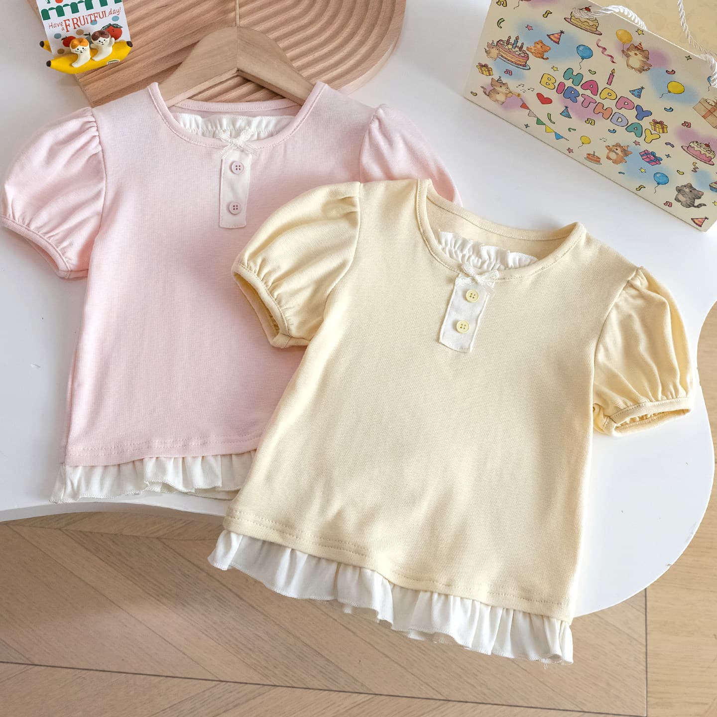 Sweet and cute style girls short-sleeved T-shirt summer style puff sleeve lace splicing top thin sweat-absorbent short-sleeved top